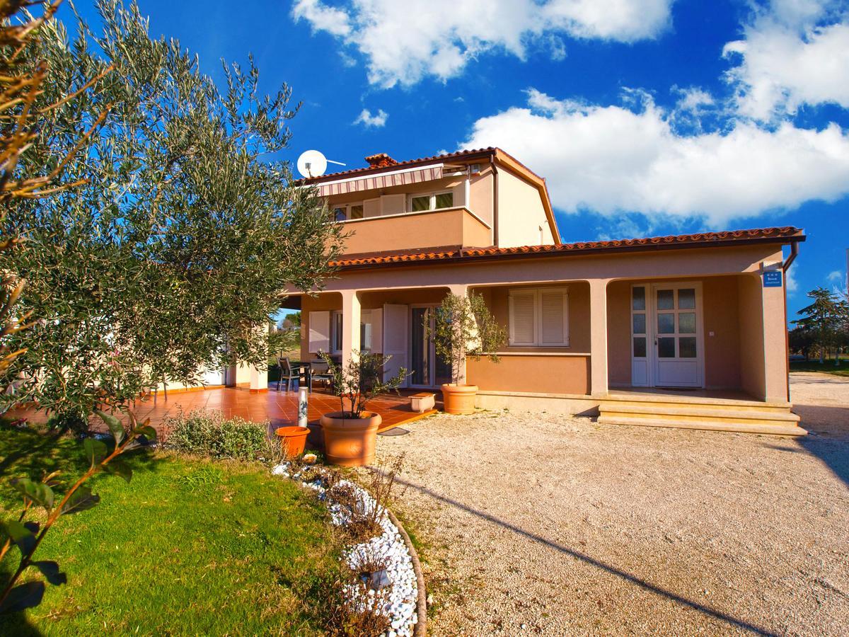 Apartments Iva 1534 Pula Exterior foto